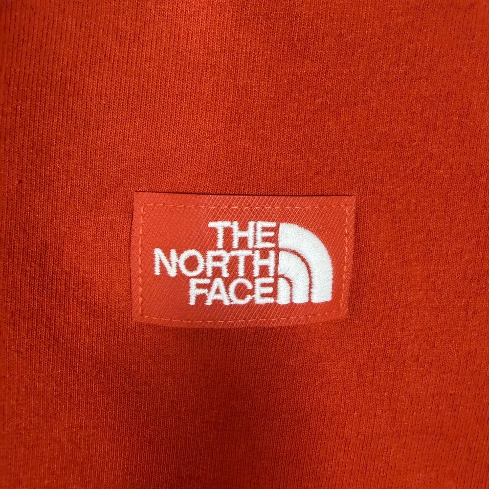 The North Face Mens Orange Crewneck Fleece Lined Logo Patch Sweatshirt Large EUC